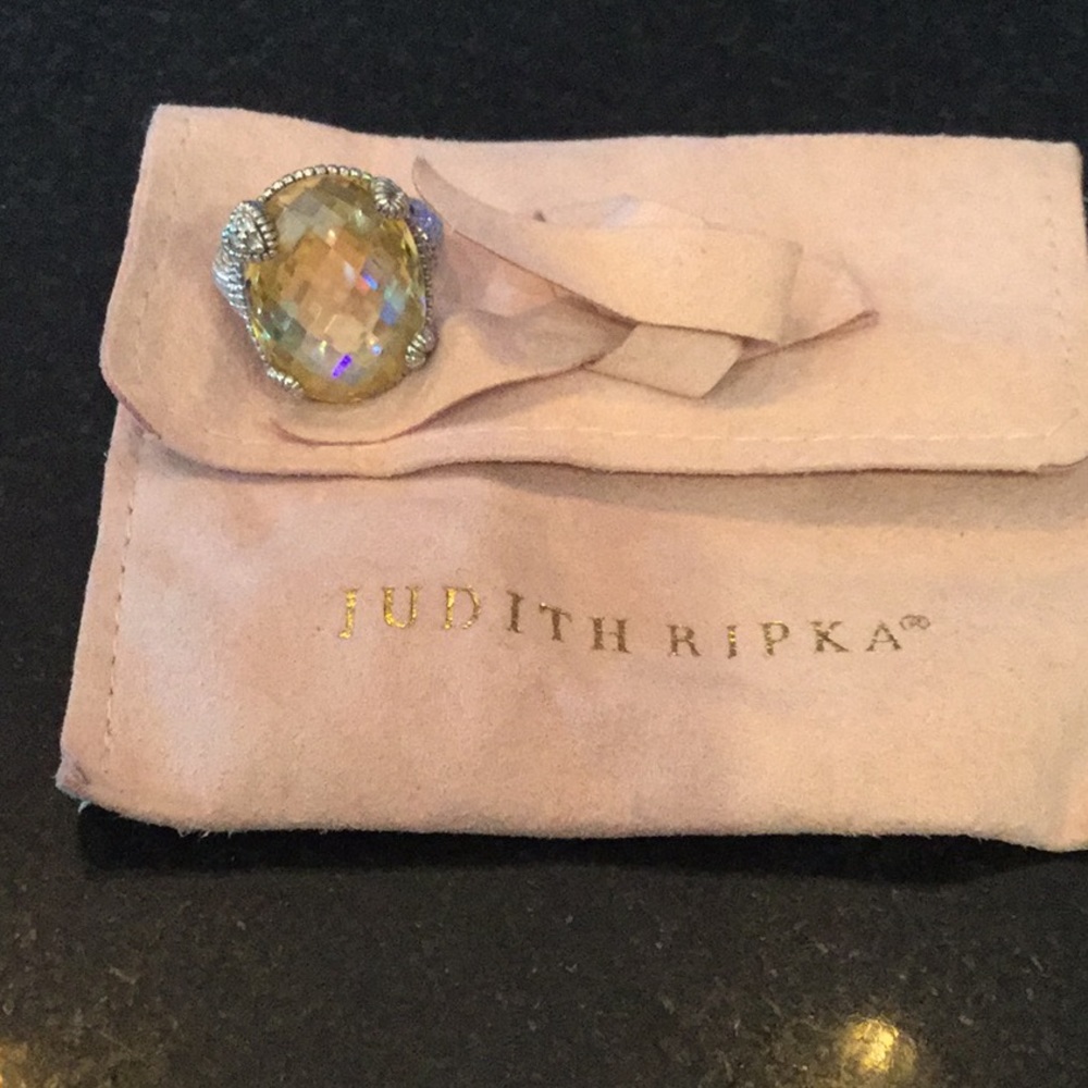 Judith Ripka size 7 ring